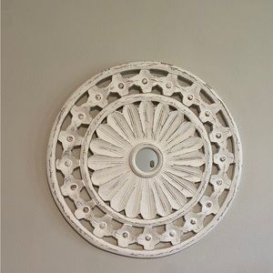 Wall decor that I no longer have space for in my new home.